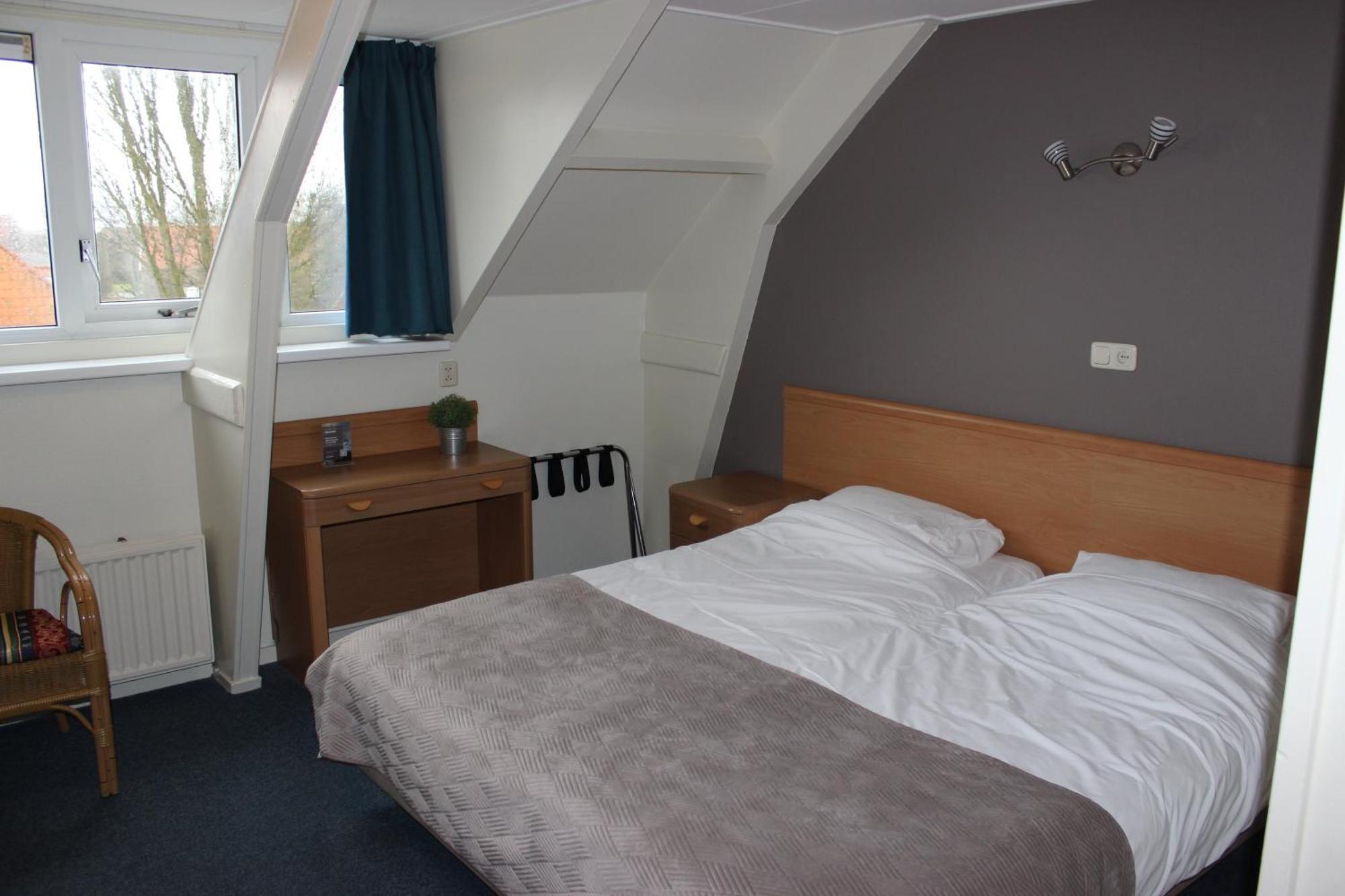 Hotel "De Klok" Buren  Quarto foto